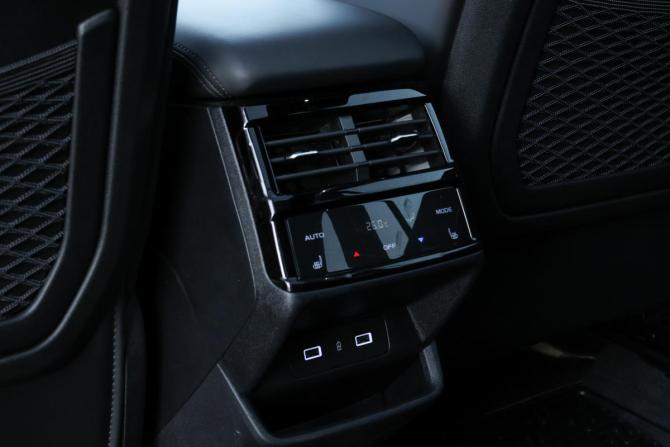 Geely Monjaro I с пробегом 2024 года, цена 3 500 000 рублей, 17990 км, внедорожник, Автокод Объявления
