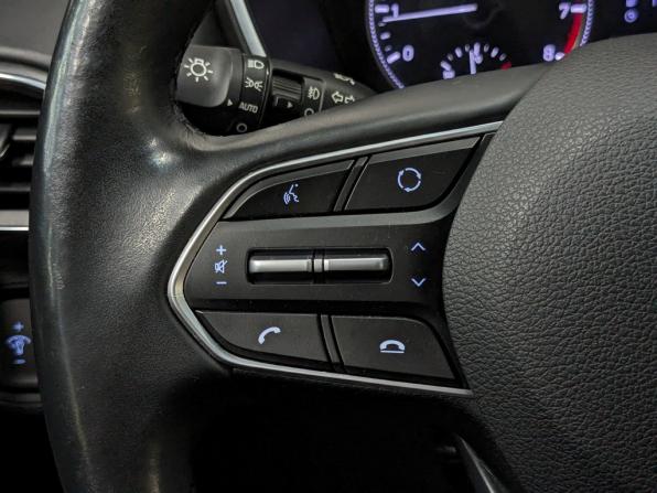 Hyundai Santa Fe IV с пробегом 2019 года, цена 2 895 000 рублей, 91153 км, внедорожник, Автокод Объявления