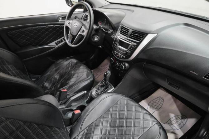 Hyundai Solaris I Рестайлинг с пробегом 2015 года, цена 989 000 рублей, 212000 км, седан, Автокод Объявления