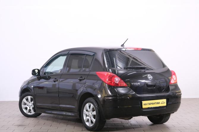 Nissan Tiida I с пробегом 2010 года, цена 879 000 рублей, 181000 км, хэтчбек, Автокод Объявления