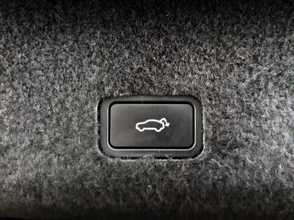 Geely Monjaro I с пробегом 2024 года, цена 3 600 000 рублей, 13494 км, внедорожник, Автокод Объявления