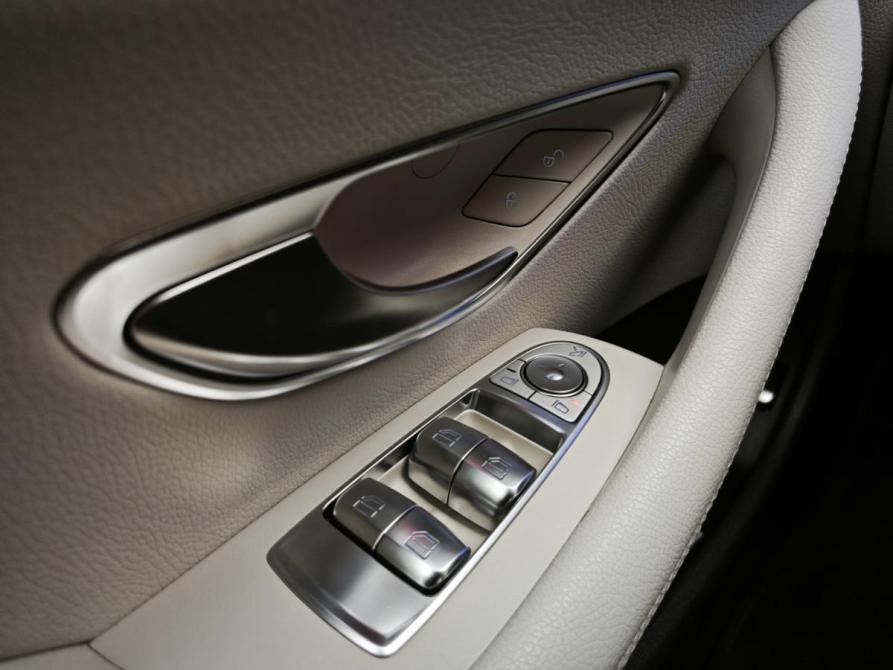 Mercedes-Benz E-Класс V (W213 S213 C238) Рестайлинг Москва  - изображение 15