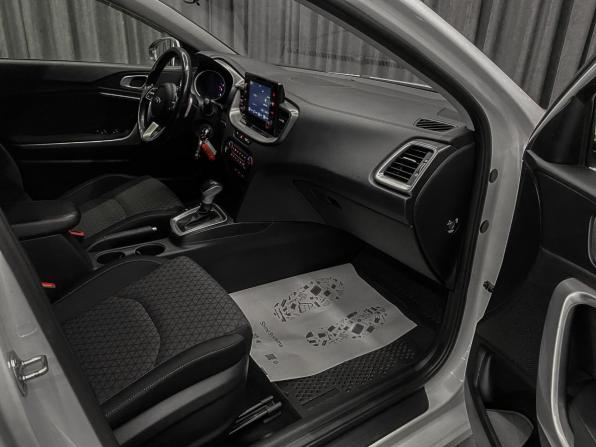 Kia Ceed III Рестайлинг с пробегом 2021 года, цена 1 430 000 рублей, 135500 км, универсал, Автокод Объявления