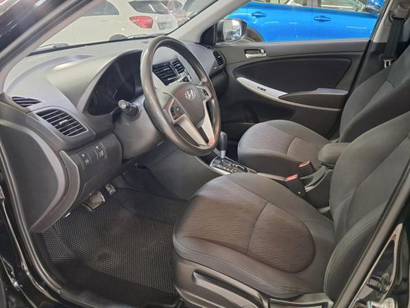 Hyundai Solaris I с пробегом 2014 года, цена 955 000 рублей, 102710 км, седан, Автокод Объявления