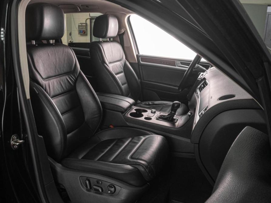 Volkswagen Touareg II Рестайлинг Тюмень  - изображение 8