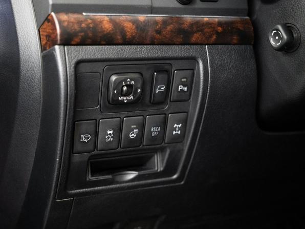 Toyota Land Cruiser 200 Series Рестайлинг 1 с пробегом 2013 года, цена 3 940 000 рублей, 281882 км, внедорожник, Автокод Объявления