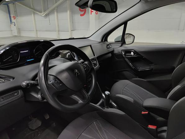 Peugeot 208 I с пробегом 2013 года, цена 655 000 рублей, 102610 км, хэтчбек, Автокод Объявления