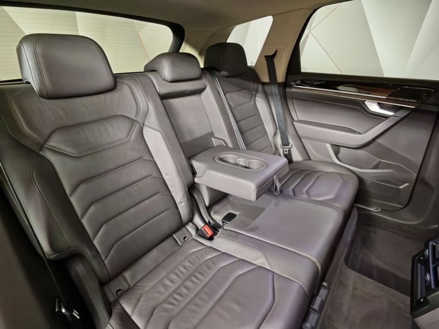 Volkswagen Touareg III Москва  - изображение 17