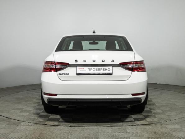 Skoda Superb III Рестайлинг с пробегом 2020 года, цена 2 570 000 рублей, 58319 км, лифтбек, Автокод Объявления