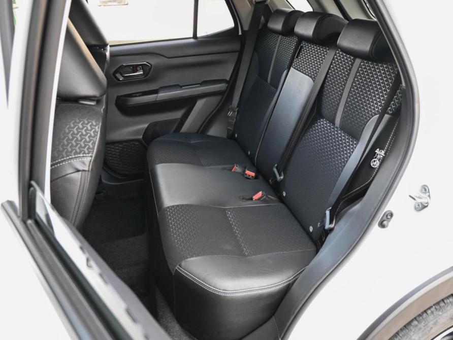 Daihatsu Rocky A200 Новороссийск  - изображение 7