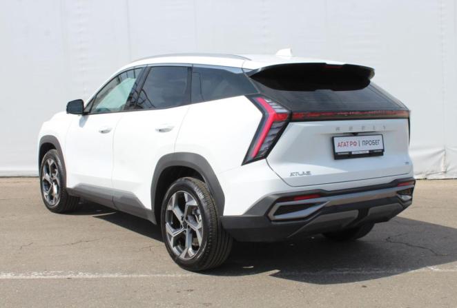 Geely Atlas II с пробегом 2024 года, цена 3 080 000 рублей, 6394 км, внедорожник, Автокод Объявления