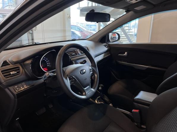 Kia Rio III Рестайлинг с пробегом 2017 года, цена 1 145 000 рублей, 102642 км, седан, Автокод Объявления