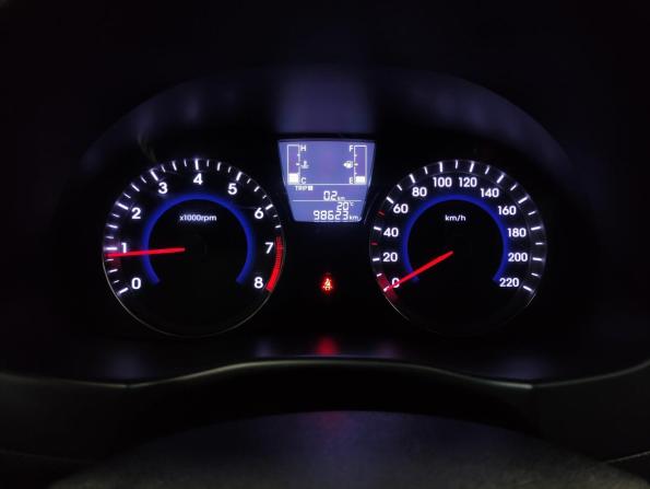 Hyundai Solaris I Рестайлинг с пробегом 2015 года, цена 959 000 рублей, 98623 км, седан, Автокод Объявления