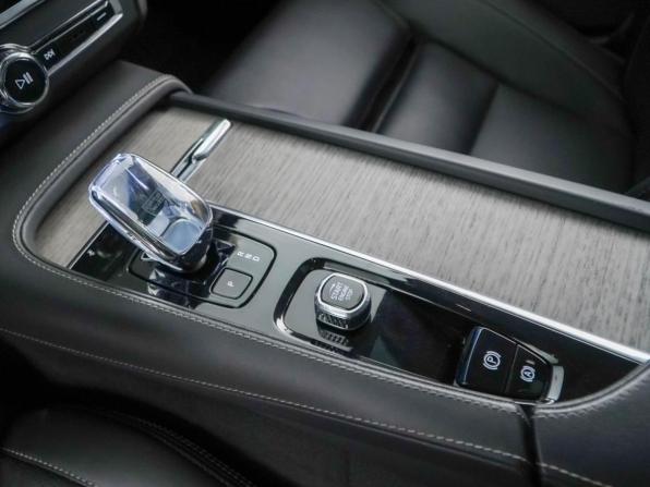 Volvo S90 II Рестайлинг с пробегом 2023 года, цена 4 599 050 рублей, 37771 км, седан, Автокод Объявления