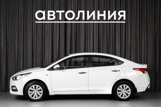 Hyundai Solaris II с пробегом 2019 года, цена 988 000 рублей, 97000 км, седан, Автокод Объявления