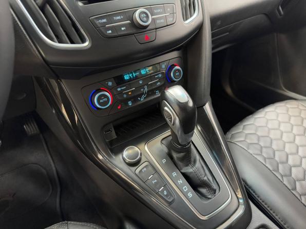 Ford Focus III Рестайлинг с пробегом 2016 года, цена 1 219 000 рублей, 151042 км, хэтчбек, Автокод Объявления