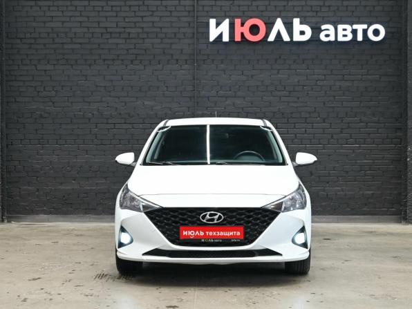 Hyundai Solaris II Рестайлинг с пробегом 2020 года, цена 1 610 000 рублей, 140999 км, седан, Автокод Объявления