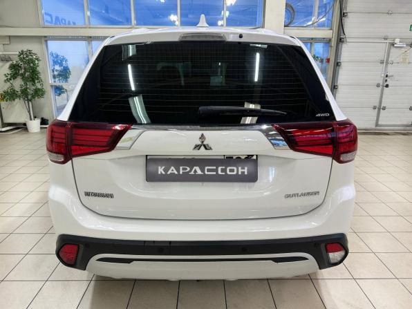 Mitsubishi Outlander III Рестайлинг 2 с пробегом 2018 года, цена 1 995 000 рублей, 97000 км, внедорожник, Автокод Объявления
