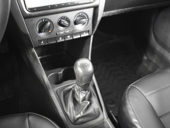 Skoda Rapid I с пробегом 2014 года, цена 435 900 рублей, 175237 км, лифтбек, Автокод Объявления