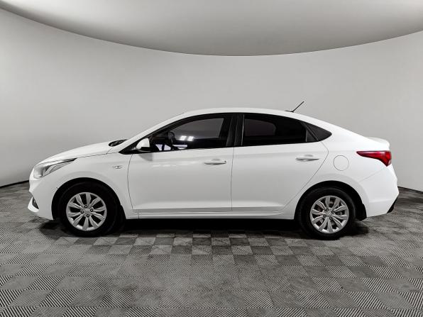 Hyundai Solaris II с пробегом 2017 года, цена 1 200 000 рублей, 192853 км, седан, Автокод Объявления