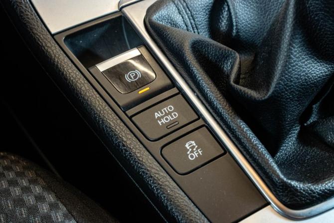 Volkswagen Passat B7 с пробегом 2011 года, цена 1 099 000 рублей, 215541 км, седан, Автокод Объявления
