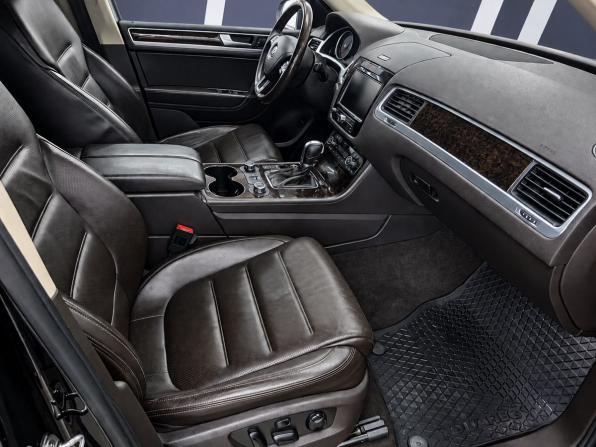 Volkswagen Touareg II с пробегом 2011 года, цена 2 199 000 рублей, 172800 км, внедорожник, Автокод Объявления