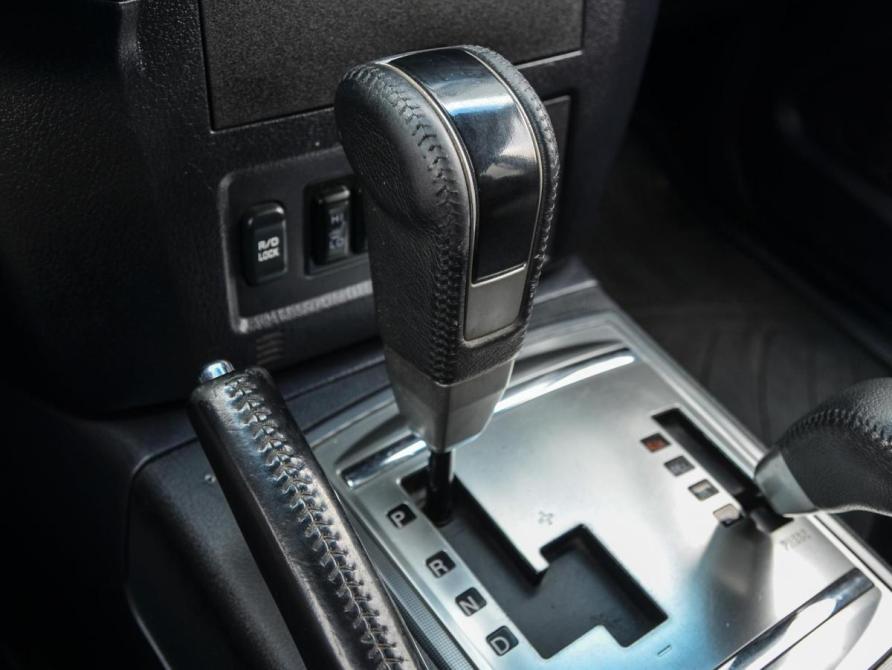 Mitsubishi Pajero IV Курган  - изображение 18