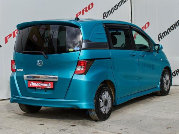 Honda Freed I с пробегом 2010 года, цена 870 000 рублей, 181882 км, компактвэн, Автокод Объявления