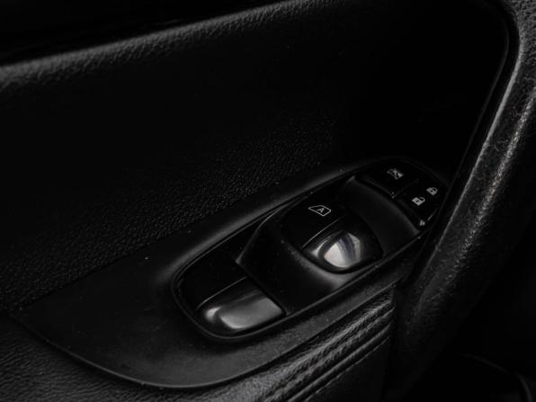 Nissan Qashqai II с пробегом 2016 года, цена 1 597 000 рублей, 125136 км, внедорожник, Автокод Объявления
