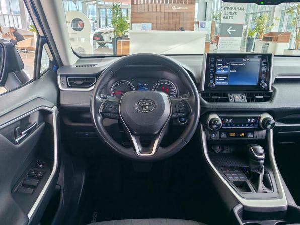 Toyota RAV4 V (XA50) с пробегом 2022 года, цена 3 220 000 рублей, 102698 км, внедорожник, Автокод Объявления