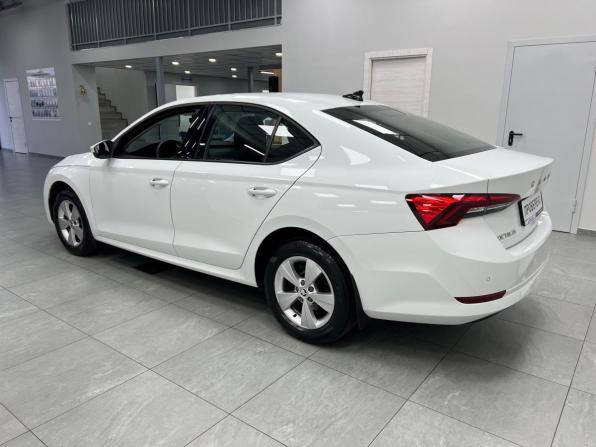 Skoda Octavia IV (A8) с пробегом 2021 года, цена 2 590 000 рублей, 32405 км, лифтбек, Автокод Объявления