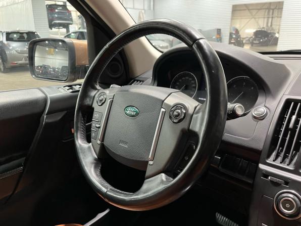 Land Rover Freelander II Рестайлинг 2 с пробегом 2014 года, цена 1 400 000 рублей, 281859 км, внедорожник, Автокод Объявления