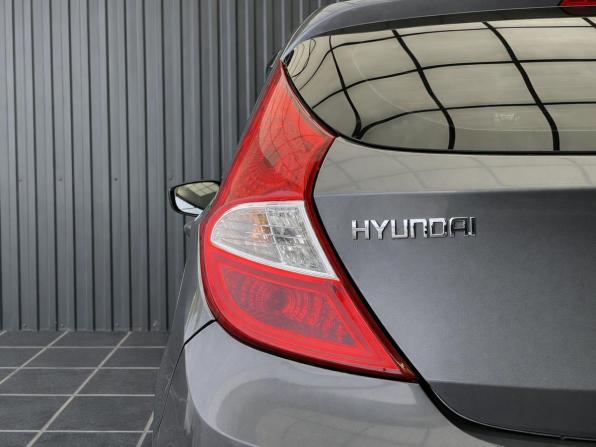 Hyundai Solaris I Рестайлинг с пробегом 2014 года, цена 837 000 рублей, 125881 км, хэтчбек, Автокод Объявления