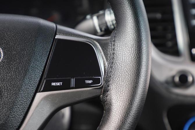 Hyundai Solaris II Рестайлинг с пробегом 2021 года, цена 1 099 000 рублей, 179004 км, седан, Автокод Объявления