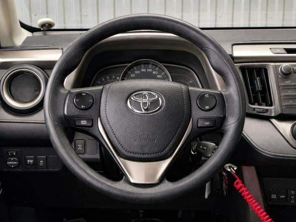 Toyota RAV4 IV (XA40) с пробегом 2013 года, цена 1 717 000 рублей, 213247 км, внедорожник, Автокод Объявления