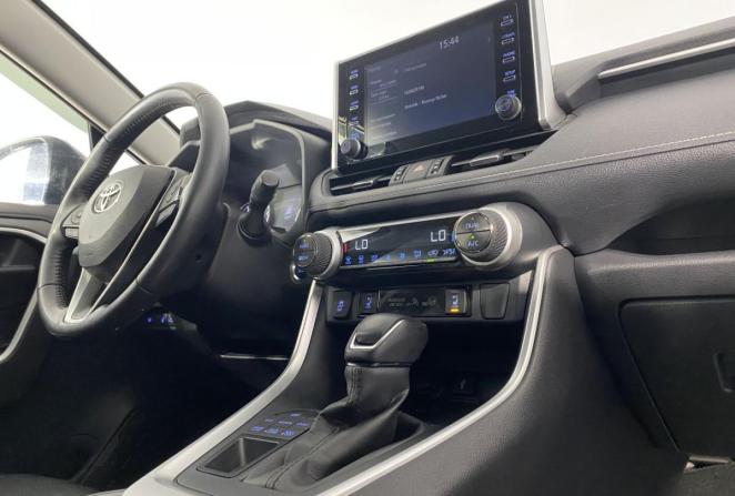 Toyota RAV4 V (XA50) с пробегом 2021 года, цена 3 650 000 рублей, 71491 км, внедорожник, Автокод Объявления