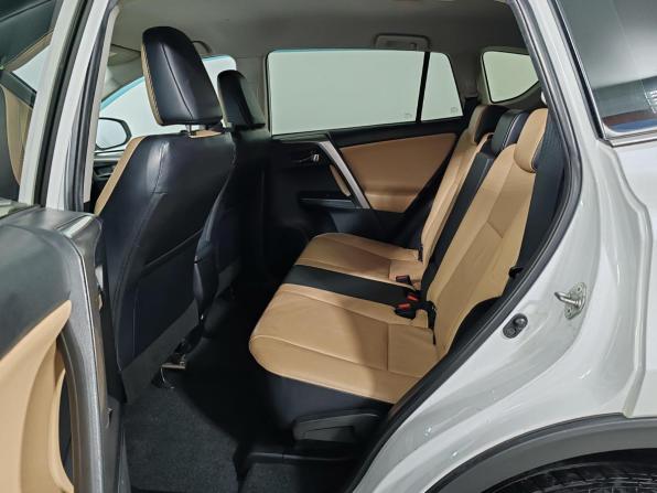 Toyota RAV4 IV (XA40) Рестайлинг с пробегом 2018 года, цена 2 499 000 рублей, 199758 км, внедорожник, Автокод Объявления