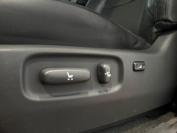 Toyota Land Cruiser Prado 120 Series Рестайлинг с пробегом 2008 года, цена 2 330 000 рублей, 303370 км, внедорожник, Автокод Объявления