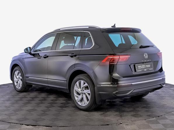 Volkswagen Tiguan II Рестайлинг с пробегом 2021 года, цена 3 825 000 рублей, 17314 км, внедорожник, Автокод Объявления