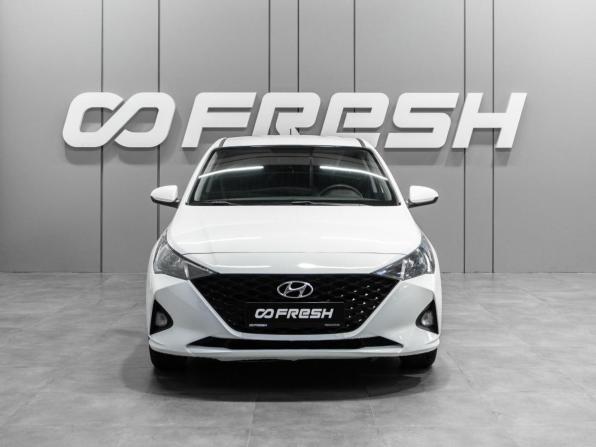 Hyundai Solaris II Рестайлинг с пробегом 2021 года, цена 1 629 851 рубль, 53393 км, седан, Автокод Объявления