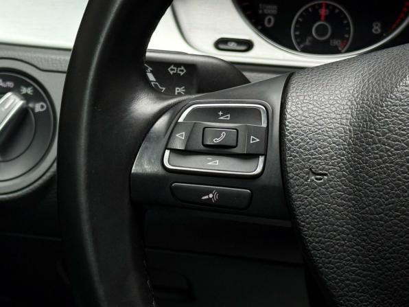 Volkswagen Passat B7 с пробегом 2011 года, цена 1 229 000 рублей, 129835 км, седан, Автокод Объявления