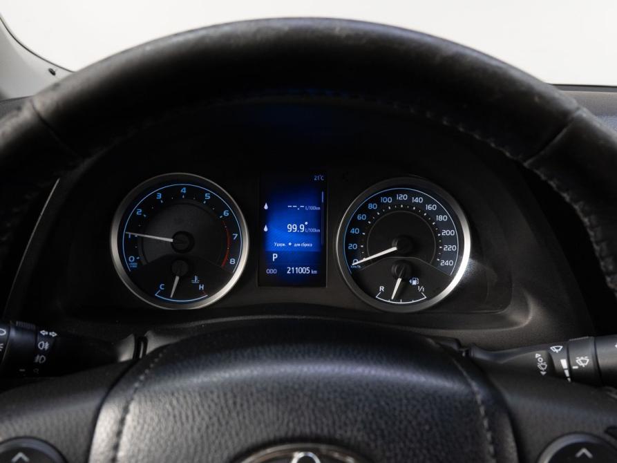 Toyota Corolla XI (E160 E170 E180) Рестайлинг 1 Тюмень  - изображение 23