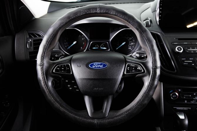 Ford Escape III Рестайлинг с пробегом 2016 года, цена 1 479 000 рублей, 144500 км, внедорожник, Автокод Объявления