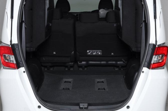 Honda Freed I Рестайлинг с пробегом 2014 года, цена 1 349 000 рублей, 135000 км, компактвэн, Автокод Объявления