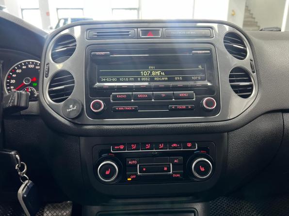 Volkswagen Tiguan I Рестайлинг с пробегом 2012 года, цена 930 000 рублей, 305872 км, внедорожник, Автокод Объявления