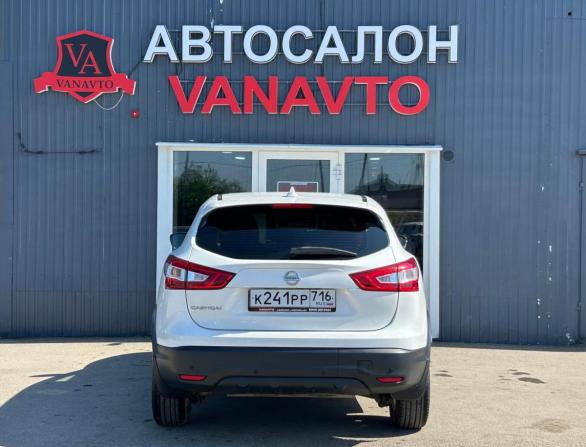 Nissan Qashqai II с пробегом 2018 года, цена 1 670 000 рублей, 102137 км, внедорожник, Автокод Объявления