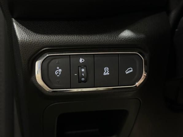 Haval Jolion I с пробегом 2023 года, цена 1 950 000 рублей, 93833 км, внедорожник, Автокод Объявления