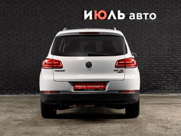 Volkswagen Tiguan I Рестайлинг с пробегом 2015 года, цена 1 570 000 рублей, 228139 км, внедорожник, Автокод Объявления