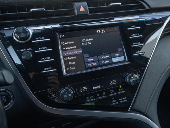 Toyota Camry VIII (XV70) с пробегом 2018 года, цена 2 790 000 рублей, 76066 км, седан, Автокод Объявления