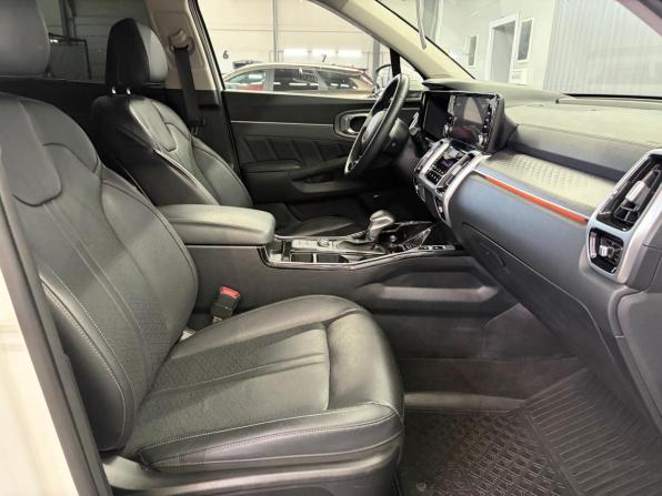 Kia Sorento IV с пробегом 2022 года, цена 4 297 000 рублей, 42853 км, внедорожник, Автокод Объявления